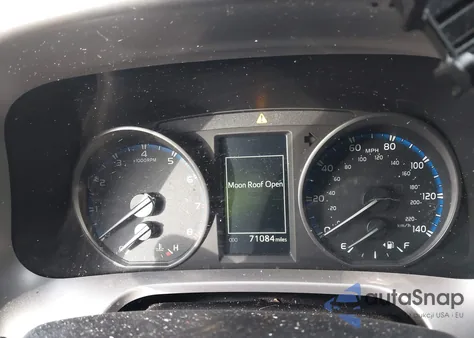 2017 Toyota Rav4 Xle из США, поврежденный, VIN JTMRFREVXHJ125706